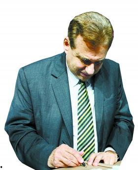 卡萨 个人资料,揭秘这位杰出人物的传奇人生